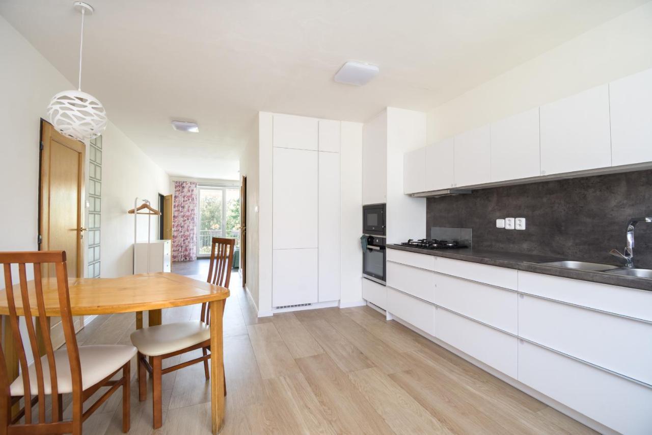 Sunny Apartment ออลอโมตซ์ ภายนอก รูปภาพ